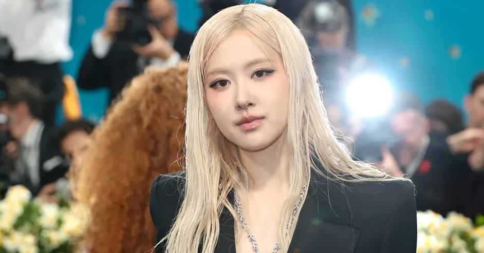 Rosé Becomes First K-Pop Artist To Win Song Of The Year At 2025 MTV VMAs